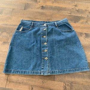 Cute jeans skirt